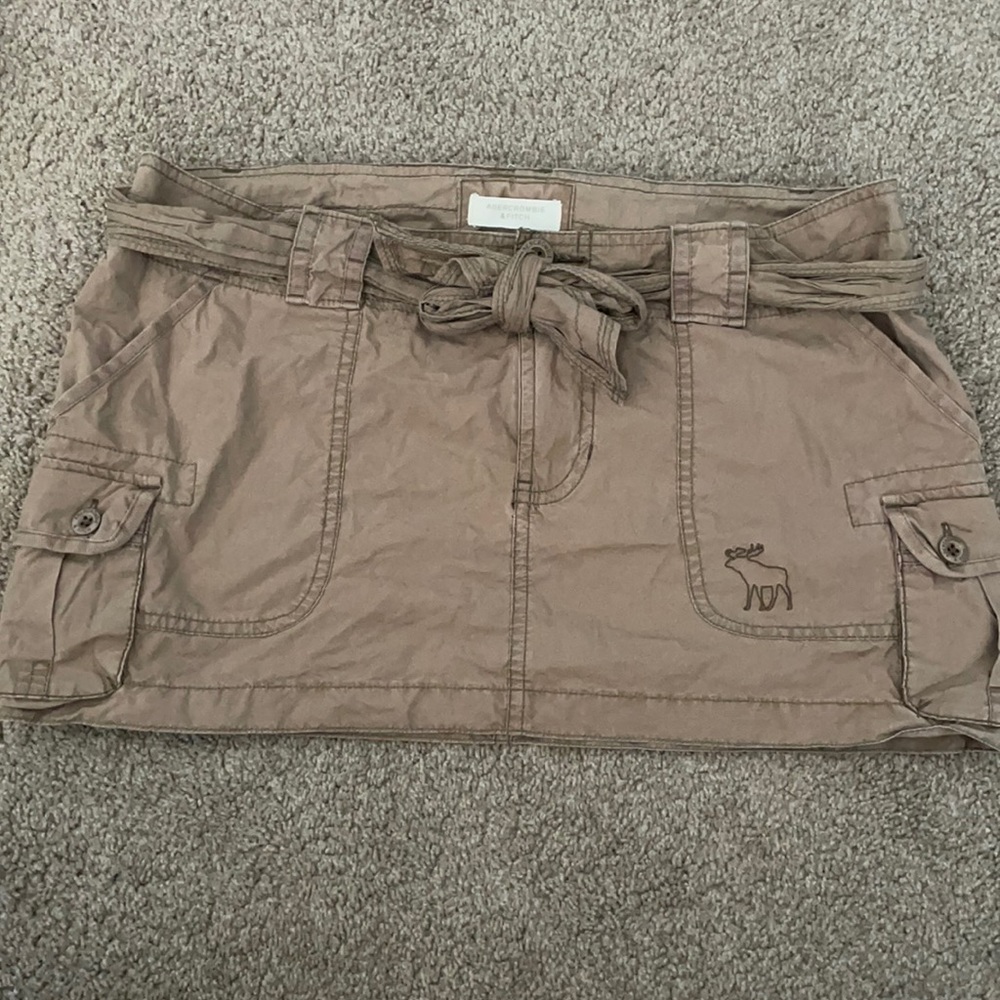 Abercrombie and Fitch Cargo Mini Skirt Size 6